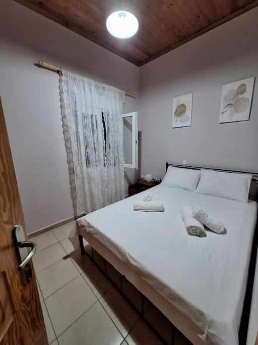 Lovely Guesthouse On The Beach Айя-Анна Экстерьер фото